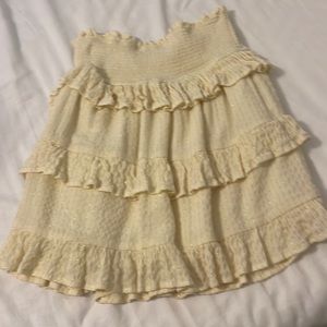 Altar’d state skirt size medium! White with gold little line!